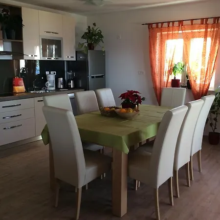 Belvedere Ziza Donji Humac