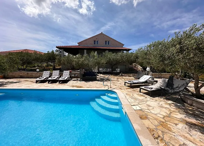 Belvedere Ziza Vila *